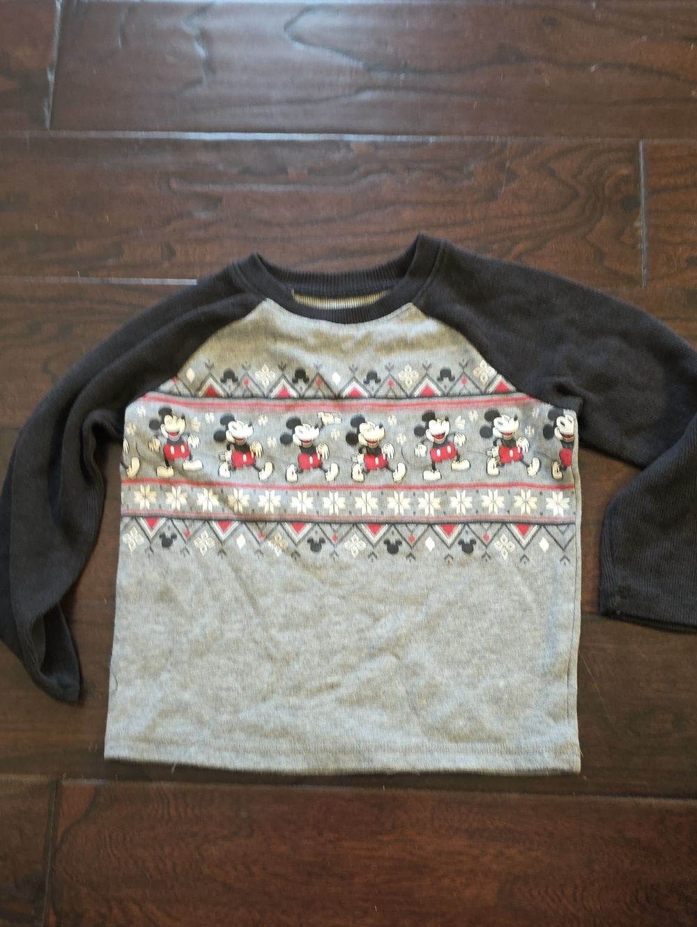 Disney Mickey Mouse Long Sleeve Raglan Shirt Winter Christmas Gray, Black & Red